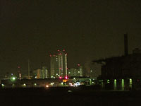 ビルや建物・工場などの夜景